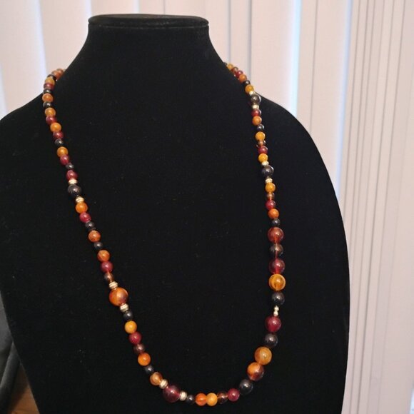 Elegant Multicolor Sizes Beaded Necklace - Picture 2 of 12